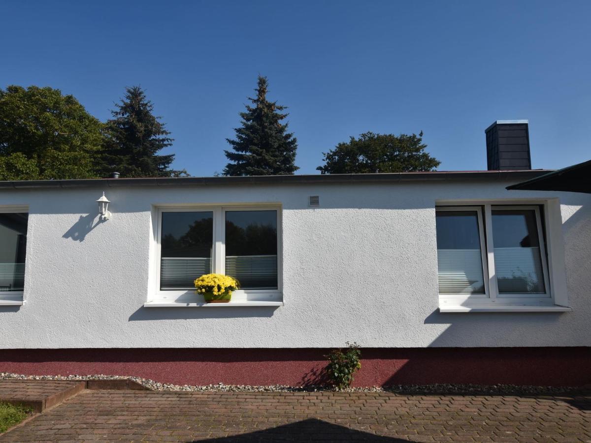 Modern Bungalow In Kroepelin With Garden 빌라 객실 사진