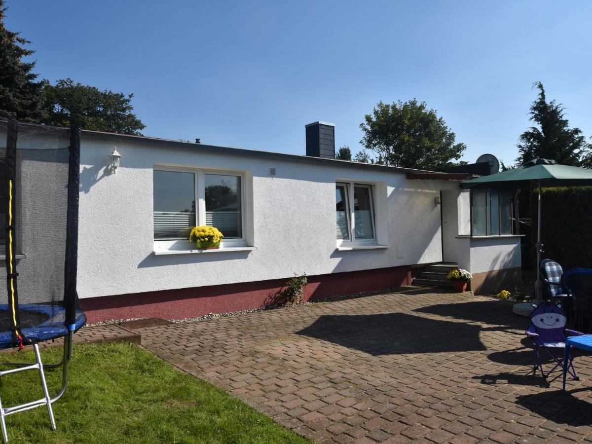 Modern Bungalow In Kroepelin With Garden 빌라 객실 사진